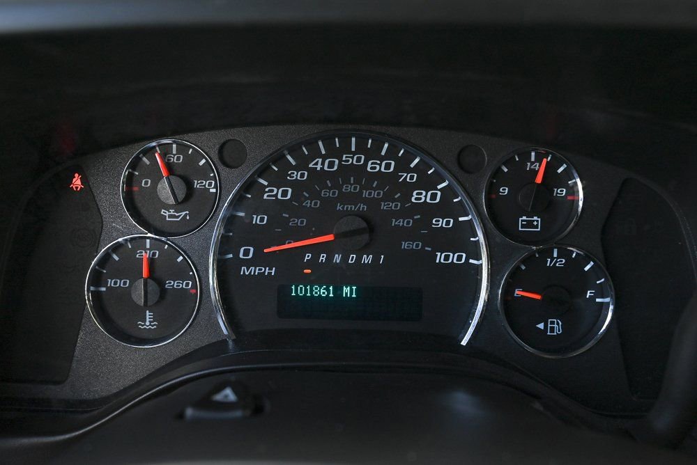 Used 2022 Chevrolet Express 3500 Extended w/ Driver Convenience Package image 21