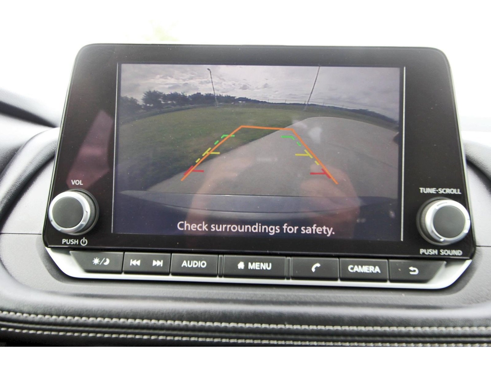 Used 2024 Nissan Rogue SV FWD image 26