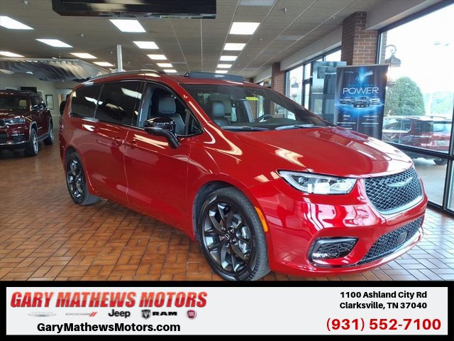 New 2026 Chrysler Pacifica Limited image 1