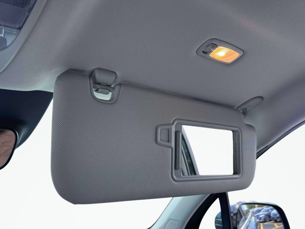 Certified 2023 Kia Sorento LX FWD image 33