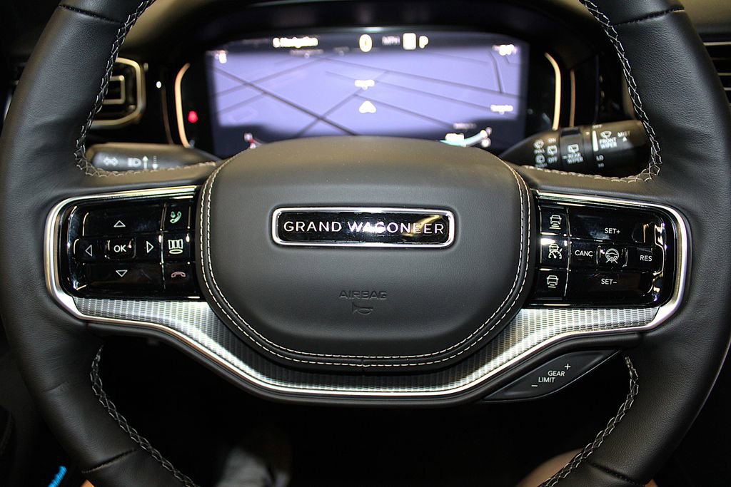 New 2026 Jeep Grand Wagoneer L Summit AWD/4WD image 10