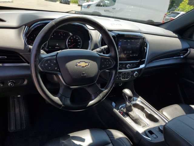 Used 2022 Chevrolet Traverse LT w/ LT Premium Package FWD image 16