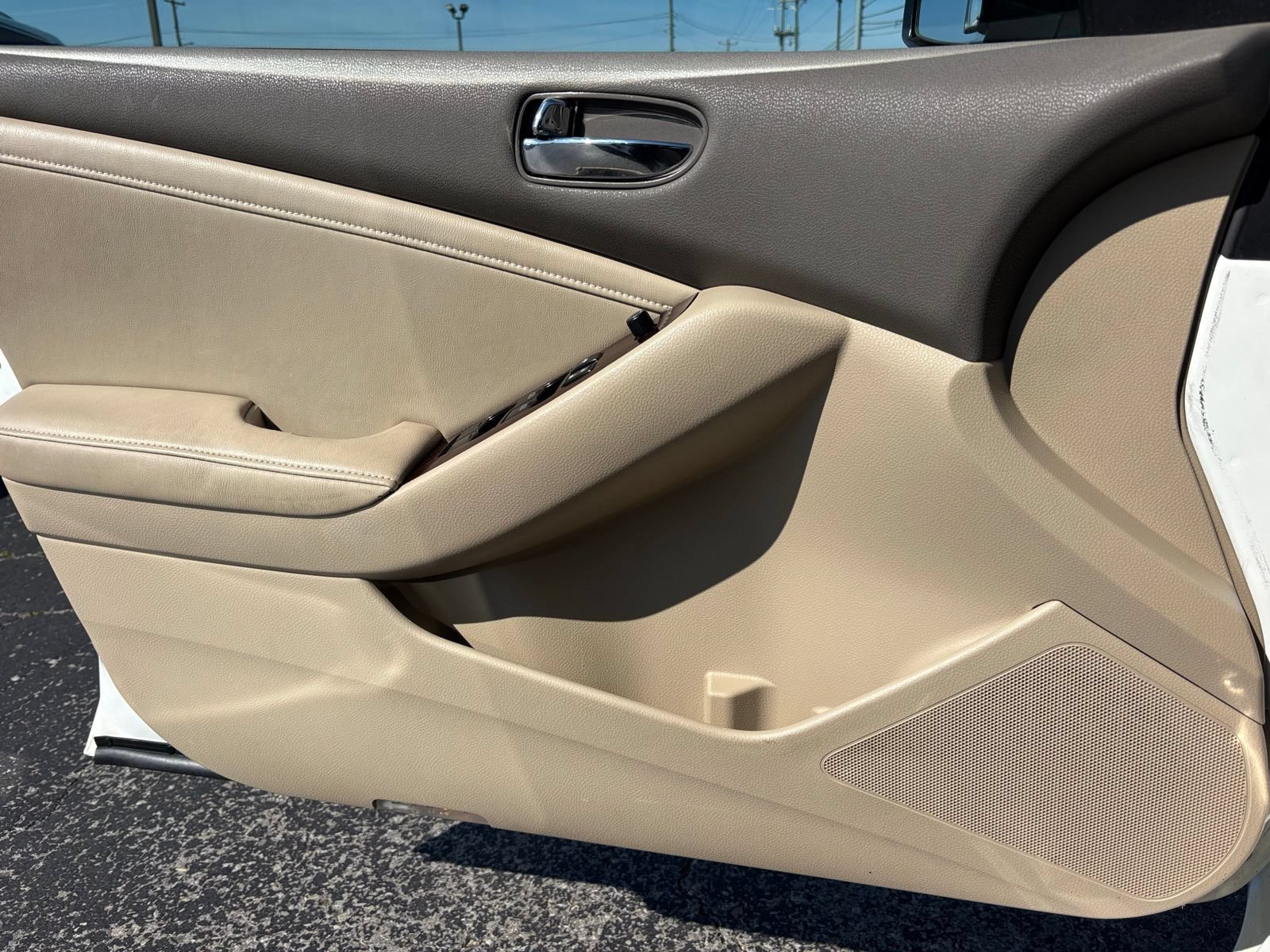 Used 2012 Nissan Altima 3.5 SR w/ Sport Pkg FWD image 17