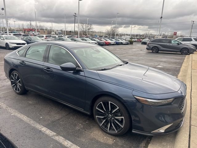 Used 2023 Honda Accord Touring image 7