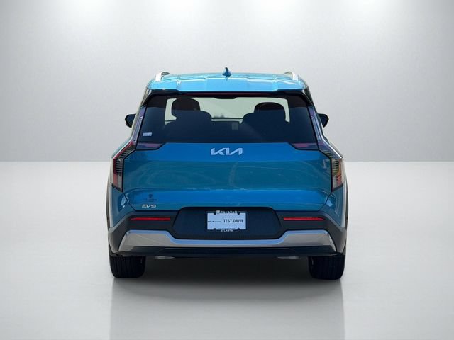 Certified 2026 Kia EV9 Wind AWD/4WD image 6