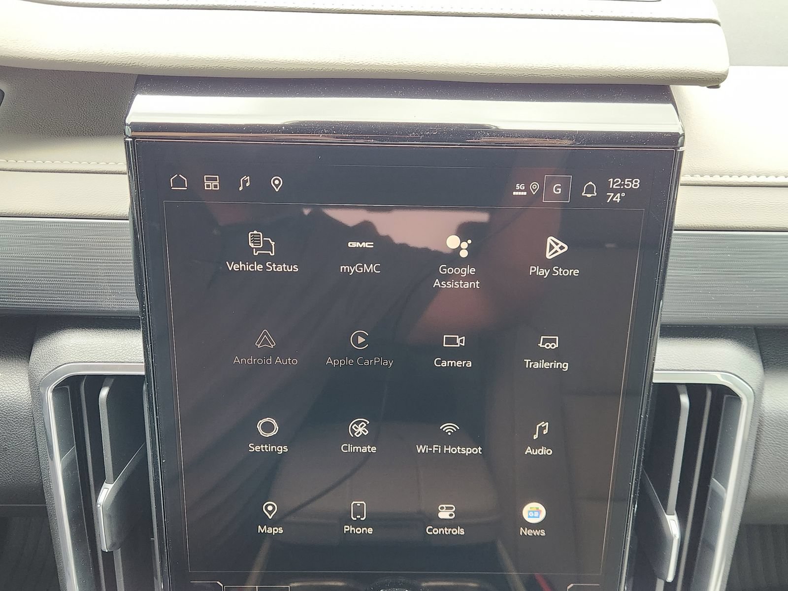 New 2026 GMC Acadia Elevation w/ Elevation Premium Package FWD image 20