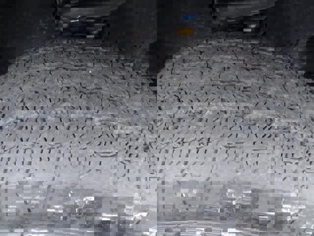 Used 2023 Toyota Tacoma TRD Off-Road image 17