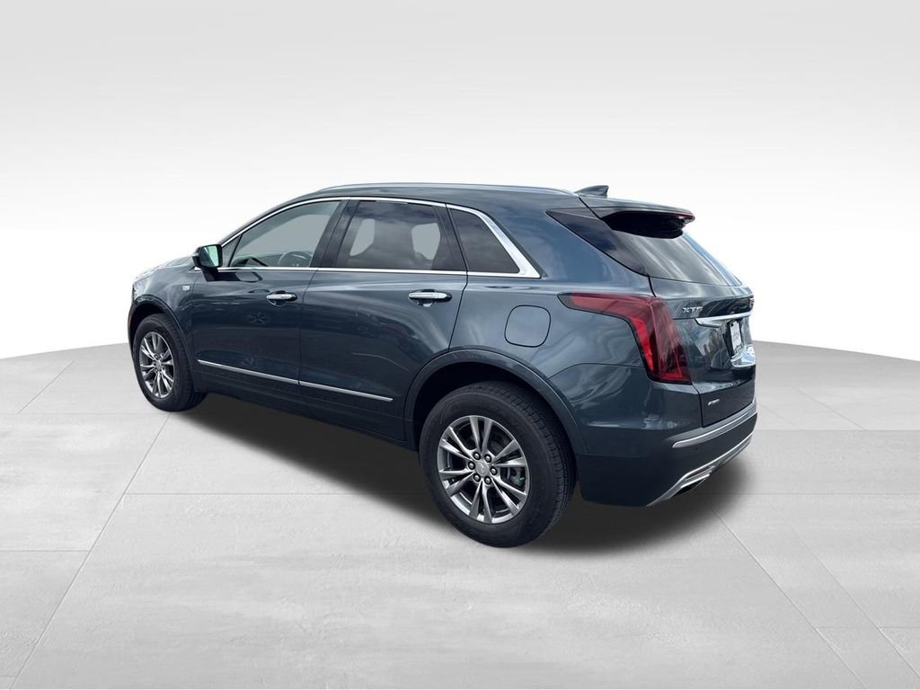 Used 2021 Cadillac XT5 Premium Luxury image 3