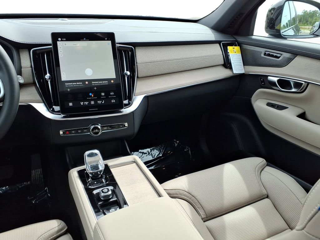 New 2026 Volvo XC90 B6 Ultra w/ Protection Package Premier image 9