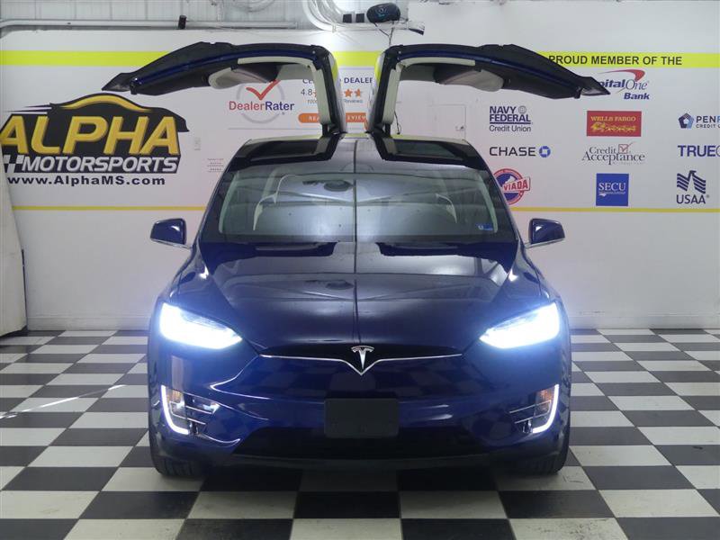 Used 2018 Tesla Model X 100D image 4