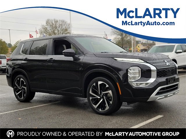 Used 2024 Mitsubishi Outlander SE video 1