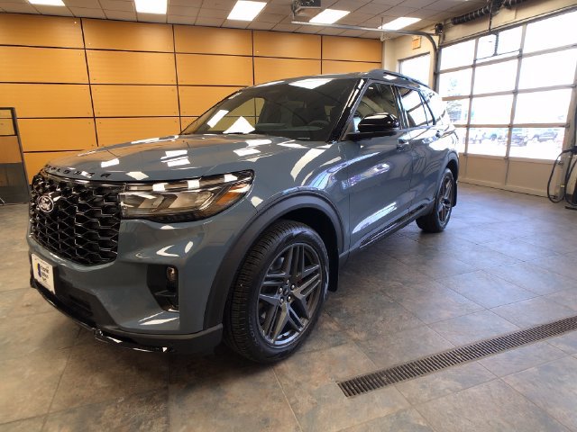 New 2027 Ford Explorer ST-Line w/ Premium Package AWD/4WD image 3