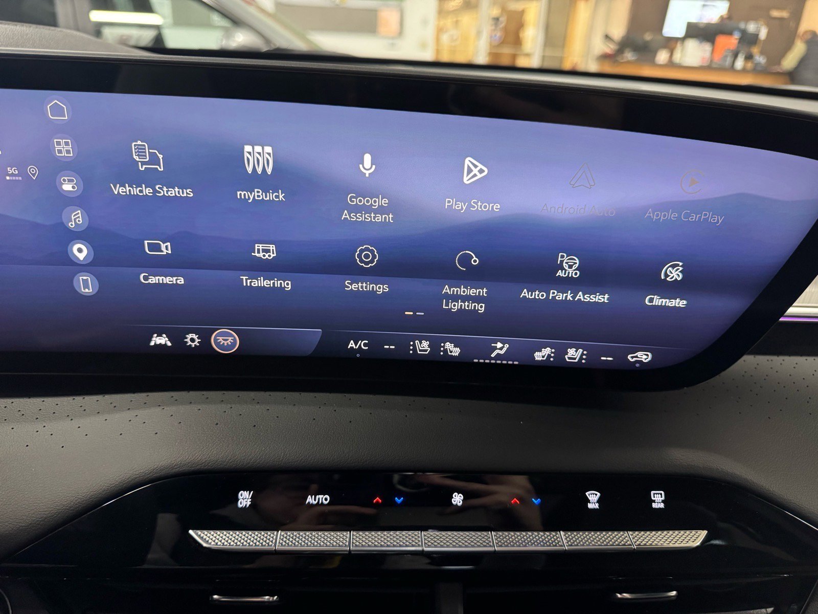 Used 2026 Buick Enclave Avenir w/ Super Cruise Package image 26