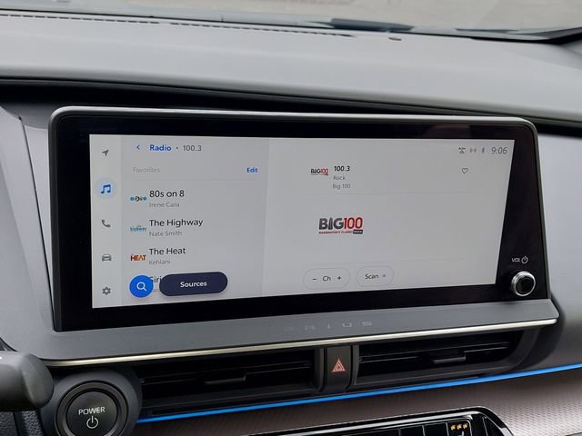 Used 2023 Toyota Prius XLE image 41