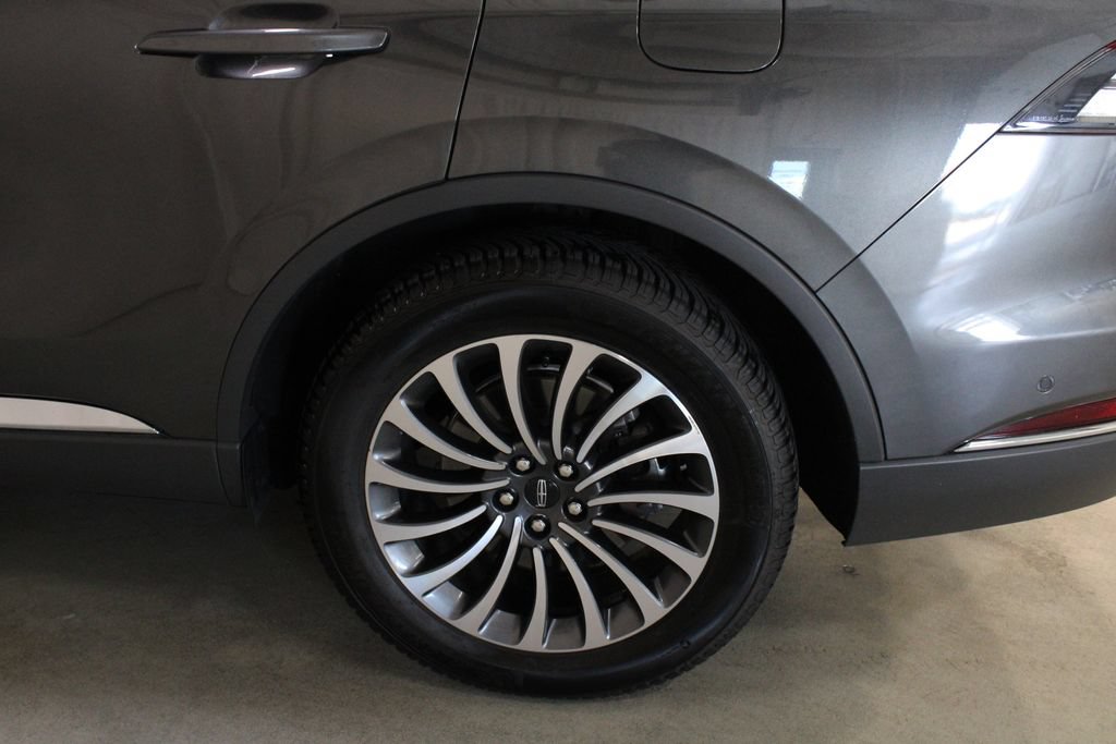 Used 2020 Lincoln Aviator Reserve w/ Equipment Group 201A AWD/4WD image 30