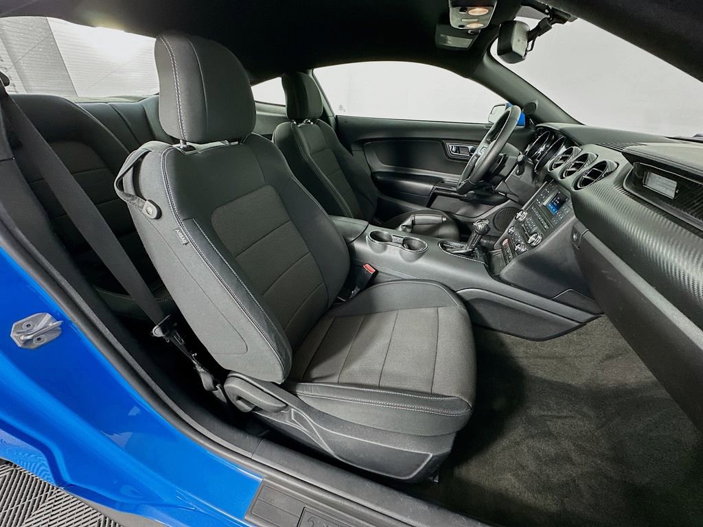 Used 2017 Ford Mustang Coupe image 26