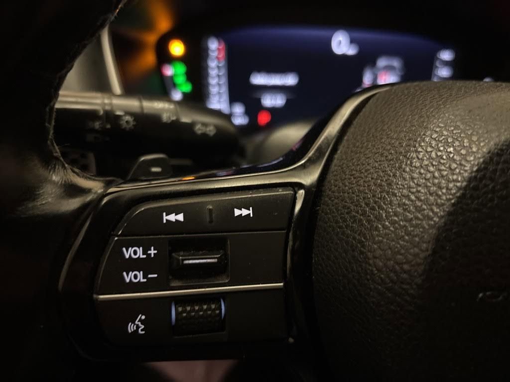 Used 2022 Honda Civic Touring image 16