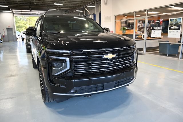 New 2026 Chevrolet Tahoe High Country AWD/4WD image 3