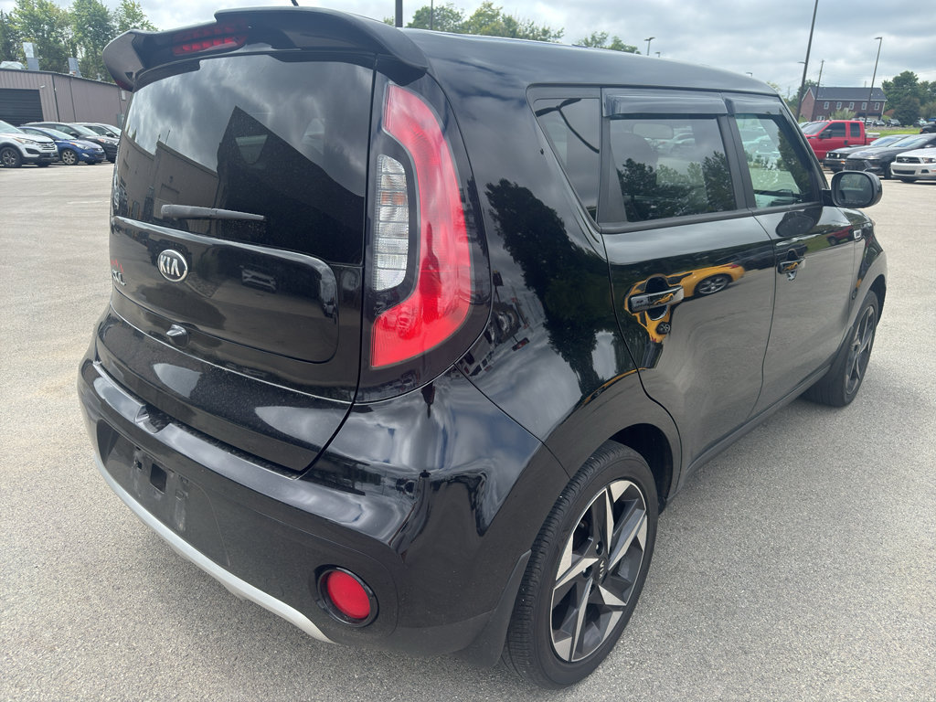 Used 2017 Kia Soul + FWD image 3