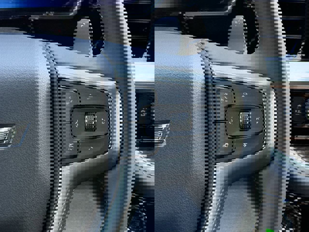 New 2026 Chevrolet Silverado 1500 LT Trail Boss w/ LT Trail Boss Premium Package AWD/4WD image 12