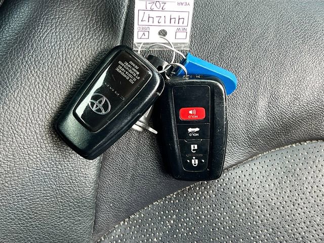 Used 2021 Toyota Camry XSE image 33
