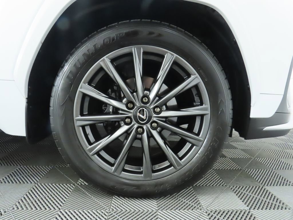 Certified 2024 Lexus LX 600 F Sport image 33