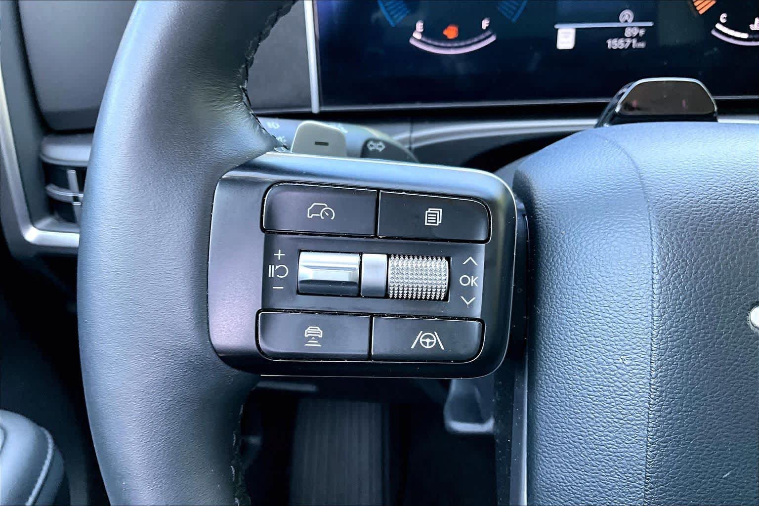 Used 2026 Hyundai Santa Fe SEL AWD/4WD image 24