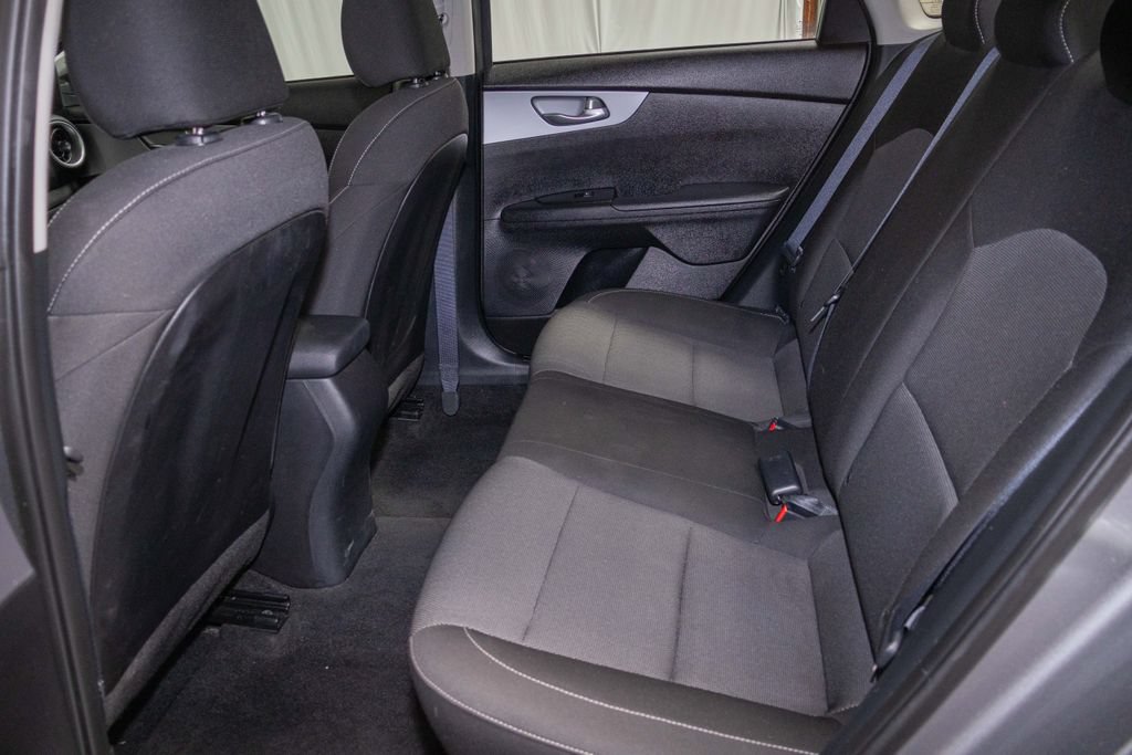 Used 2023 Kia Forte LXS w/ LXS Technology Package FWD image 13