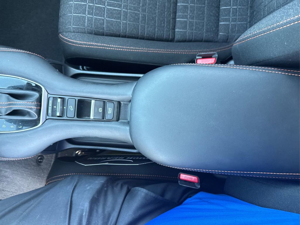 Used 2024 Honda HR-V Sport image 12