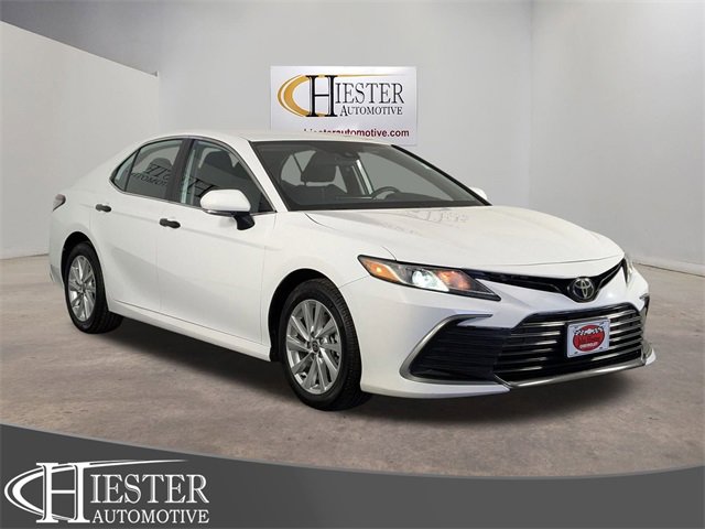 Used 2023 Toyota Camry LE image 1