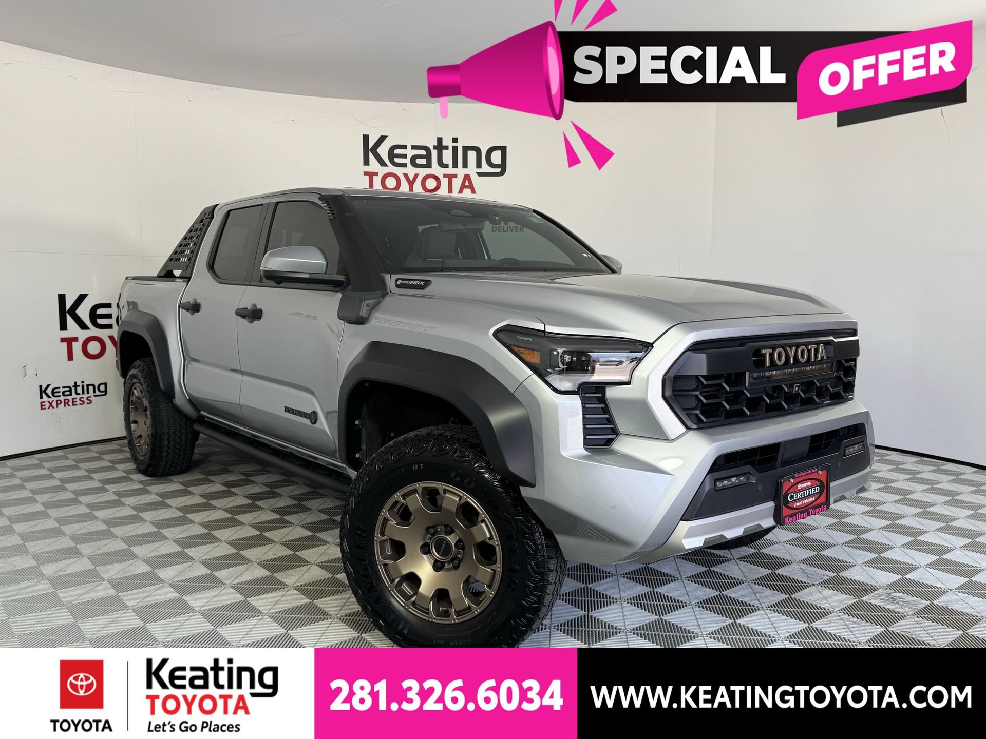Certified 2025 Toyota Tacoma 4x4 Double Cab Hybrid image 2