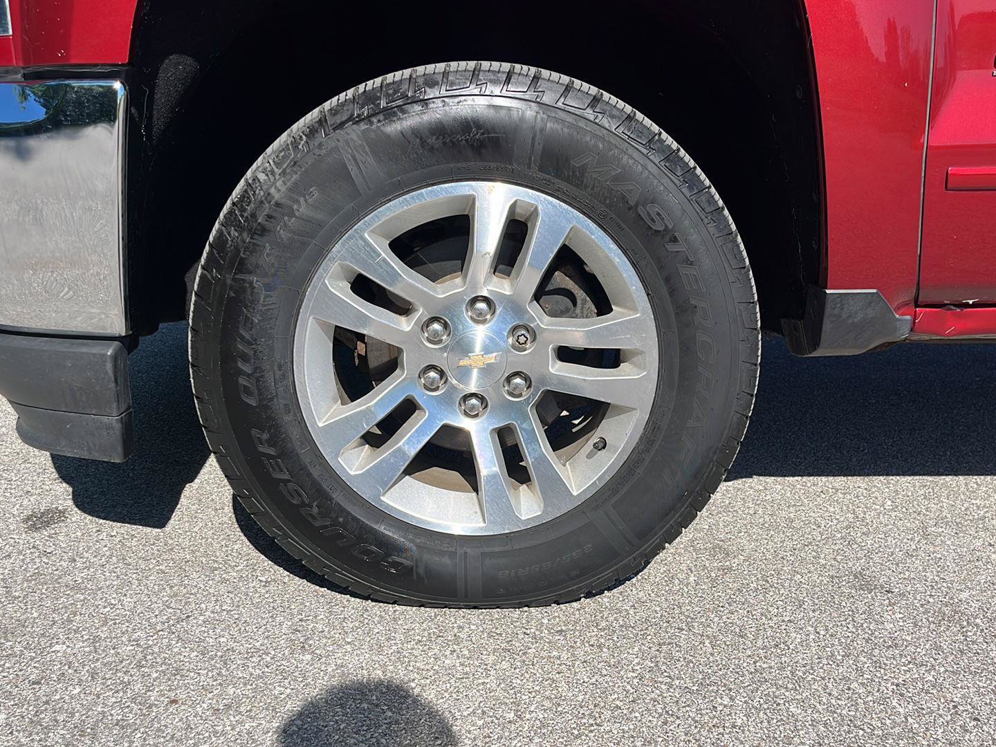 Used 2018 Chevrolet Silverado 1500 LT w/ All Star Edition AWD/4WD image 9