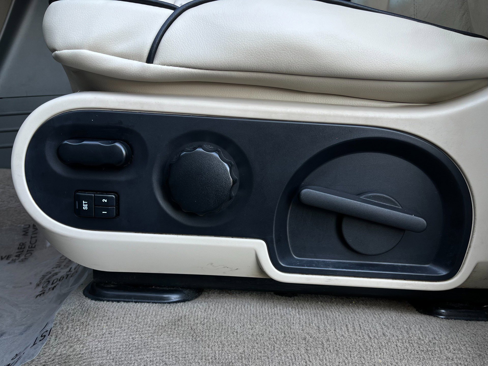 Used 2006 Lincoln Mark LT 4x4 image 54