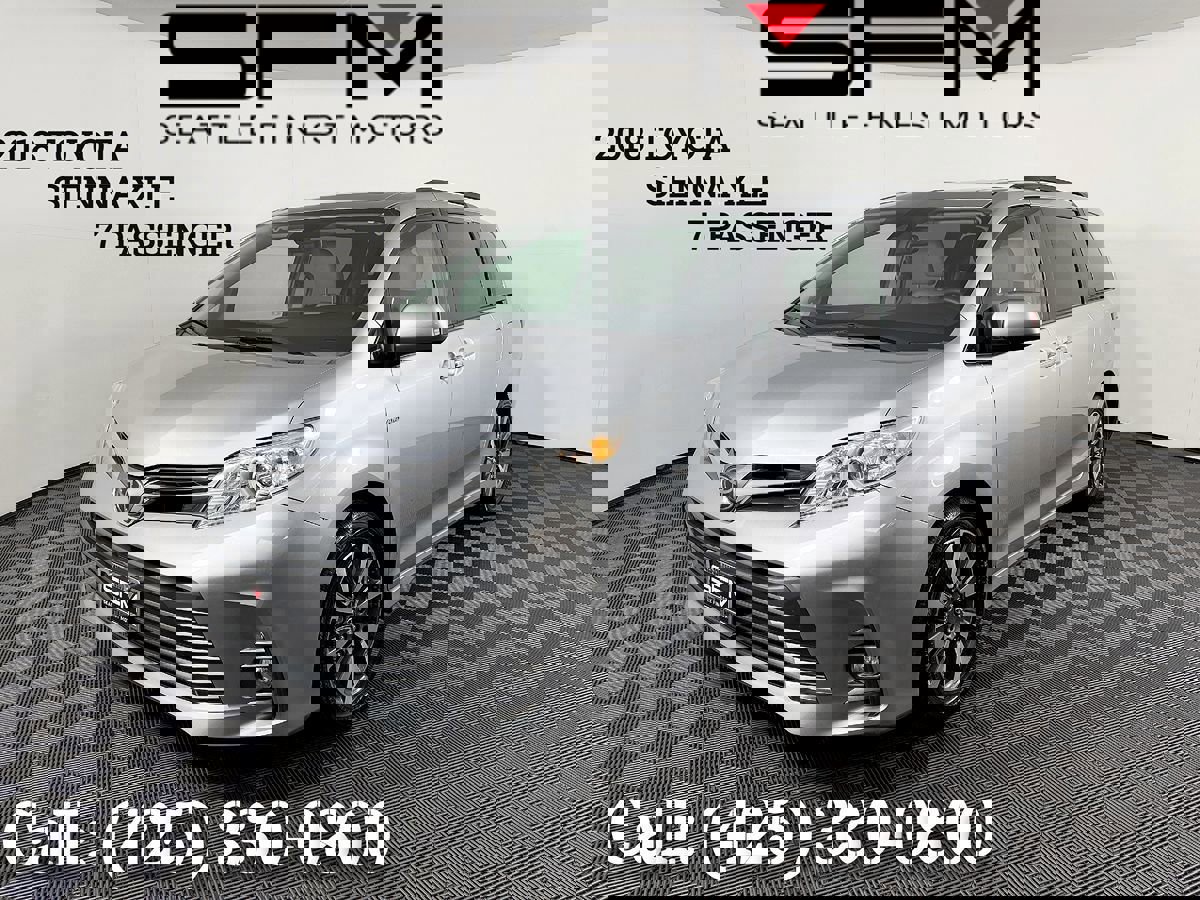 Used 2018 Toyota Sienna XLE w/ XLE Navigation Package AWD/4WD image 1