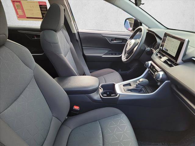 Used 2025 Toyota RAV4 XLE w/ Convenience Package FWD image 15
