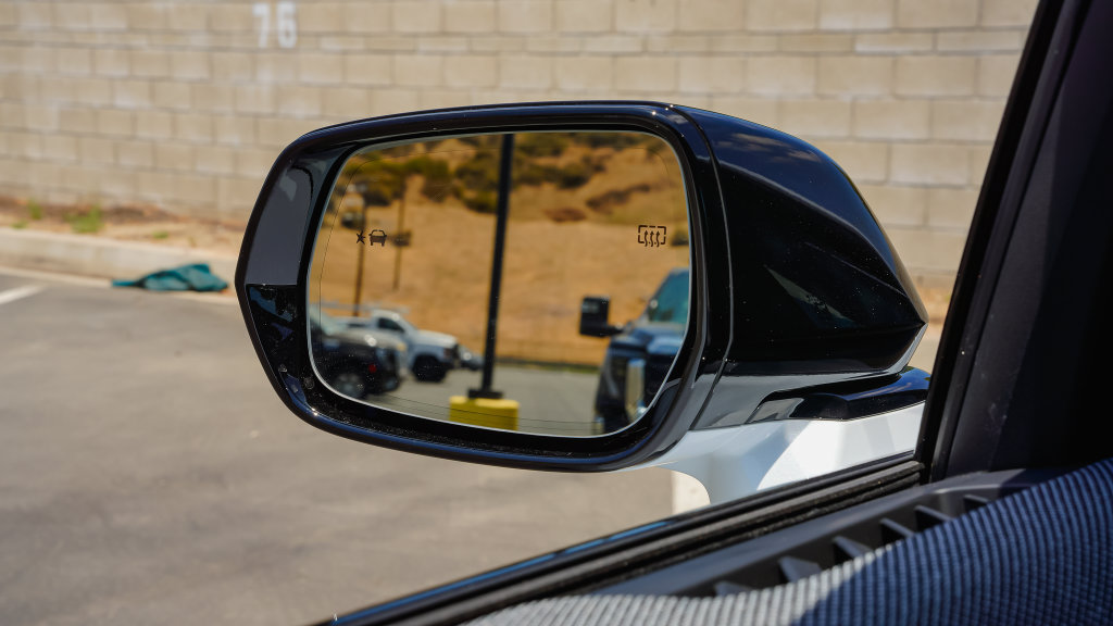 New 2027 Cadillac Optiq Sport RWD image 12
