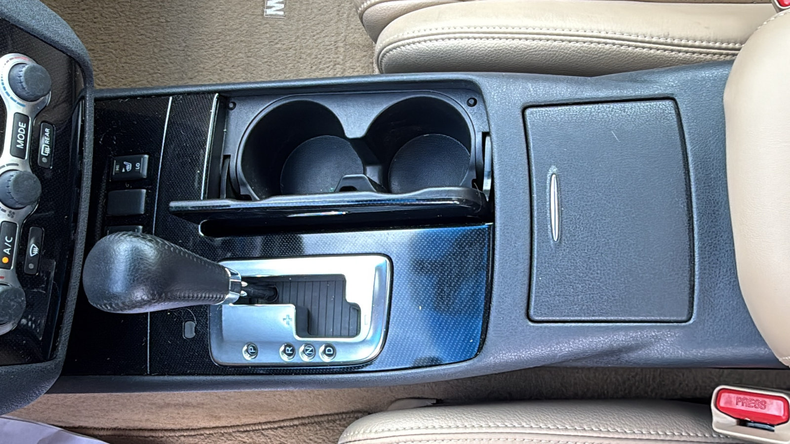 Used 2010 Nissan Maxima 3.5 SV w/ Monitor Pkg FWD image 16