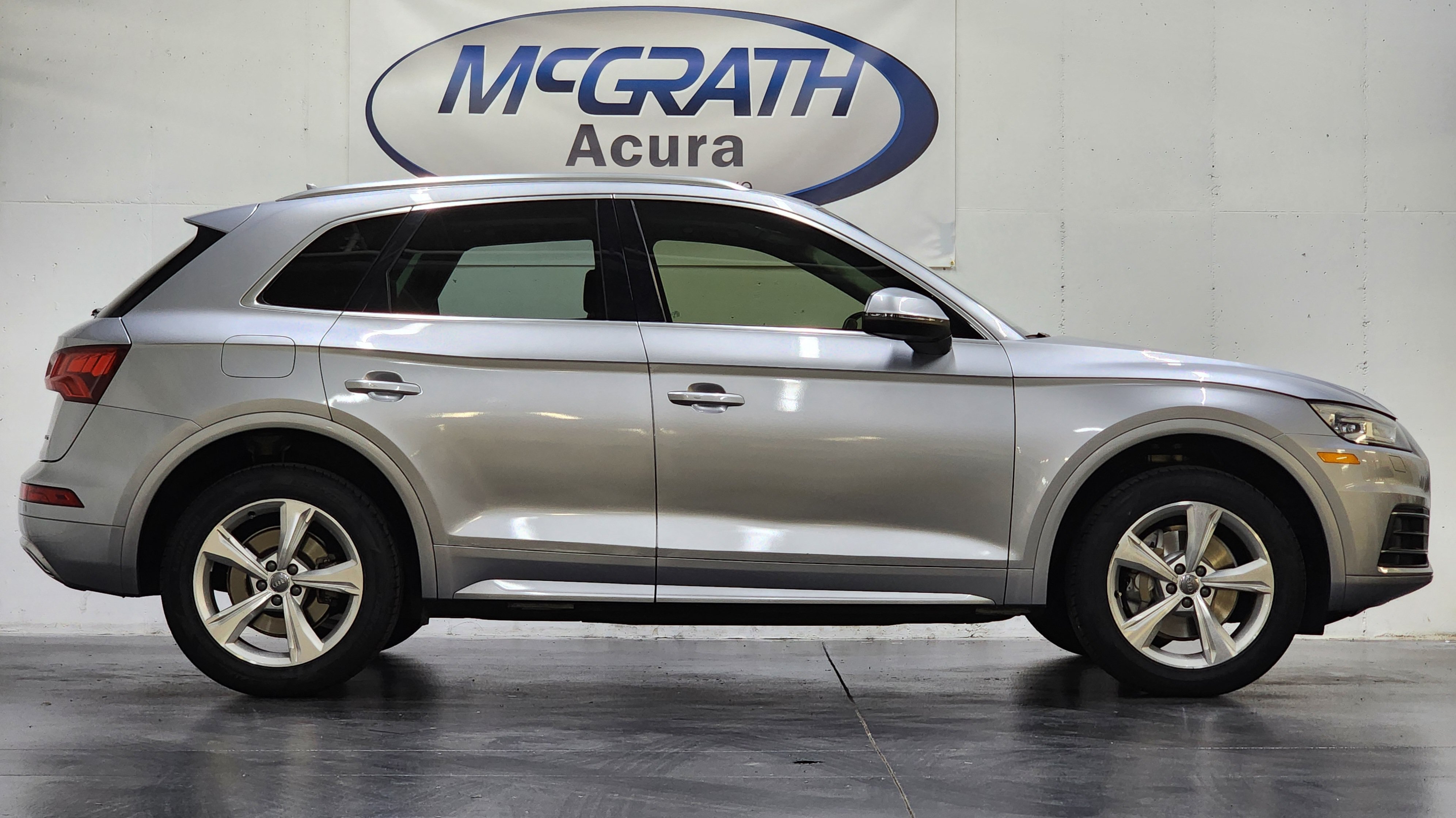 Used 2020 Audi Q5 2.0T Premium w/ Convenience Package AWD/4WD image 3