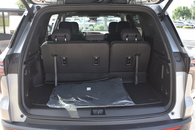 New 2026 Chevrolet Traverse LT w/ LPO, Floor Liner Package FWD image 18