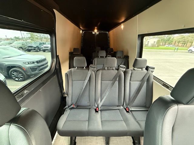 Used 2022 Mercedes-Benz Sprinter 4500 w/ Parking Package image 26