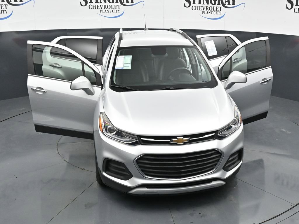 Used 2020 Chevrolet Trax LT w/ LT Convenience Package FWD image 34