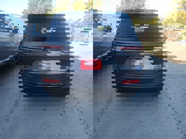 New 2025 Jeep Grand Cherokee Limited w/ Black Appearance Package image 13