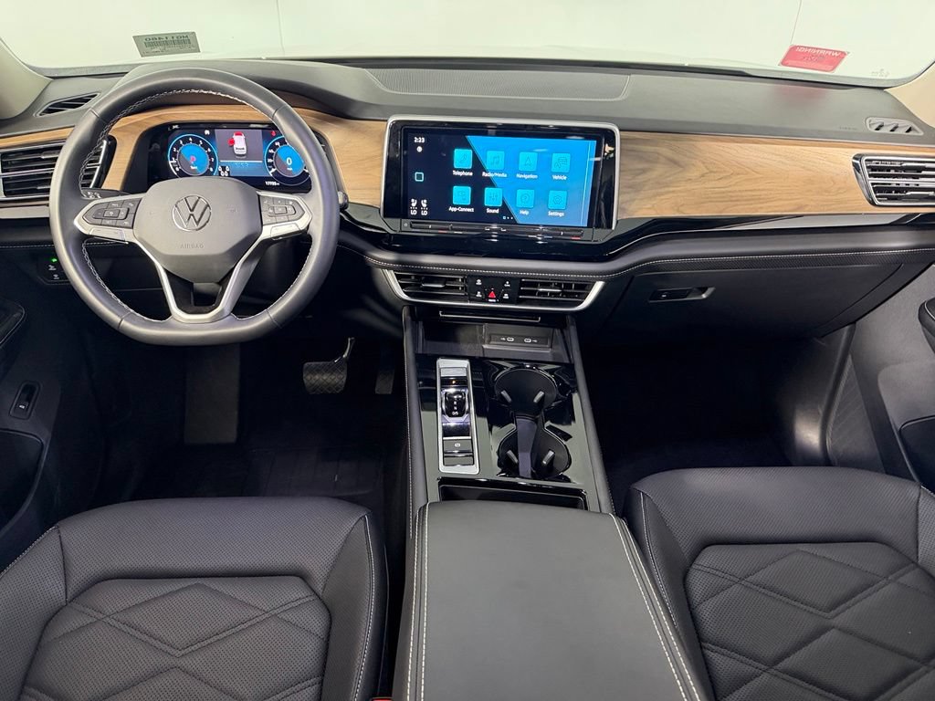 Used 2024 Volkswagen Atlas SE FWD image 13