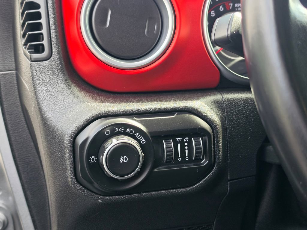Used 2020 Jeep Wrangler Unlimited Rubicon AWD/4WD image 16