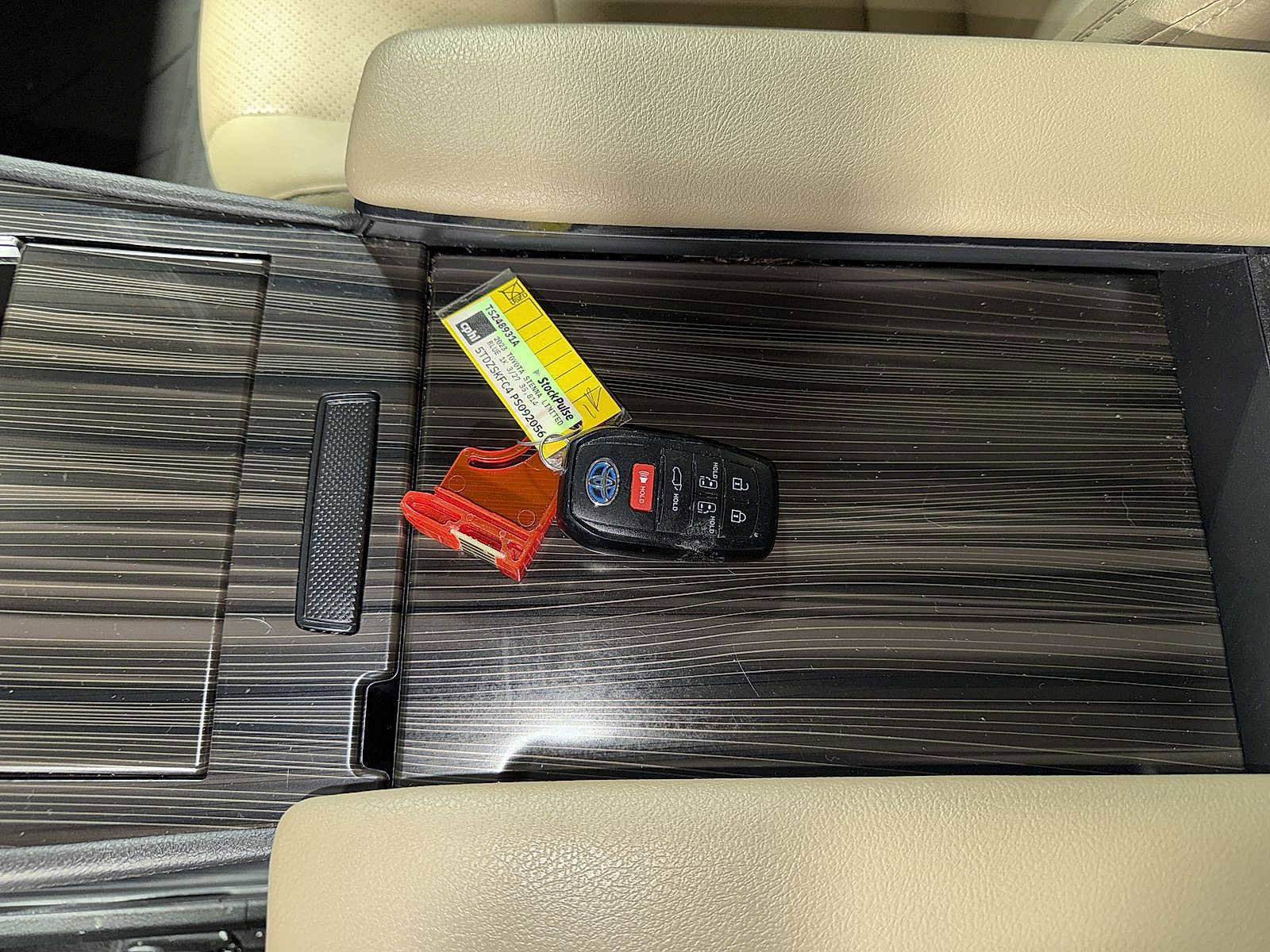 Used 2023 Toyota Sienna Limited w/ Protection Package (TMS) AWD/4WD image 35