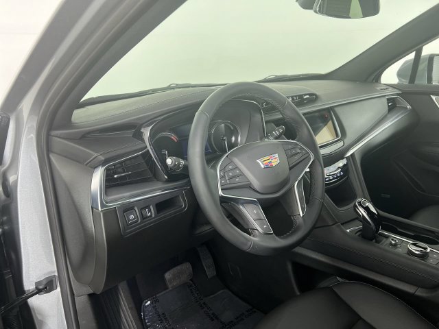 Used 2026 Cadillac XT5 Luxury FWD image 10