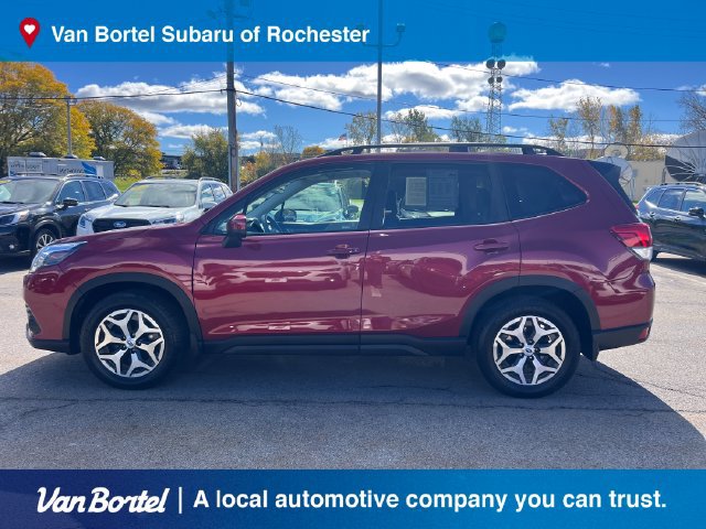Certified 2024 Subaru Forester Premium AWD/4WD image 3