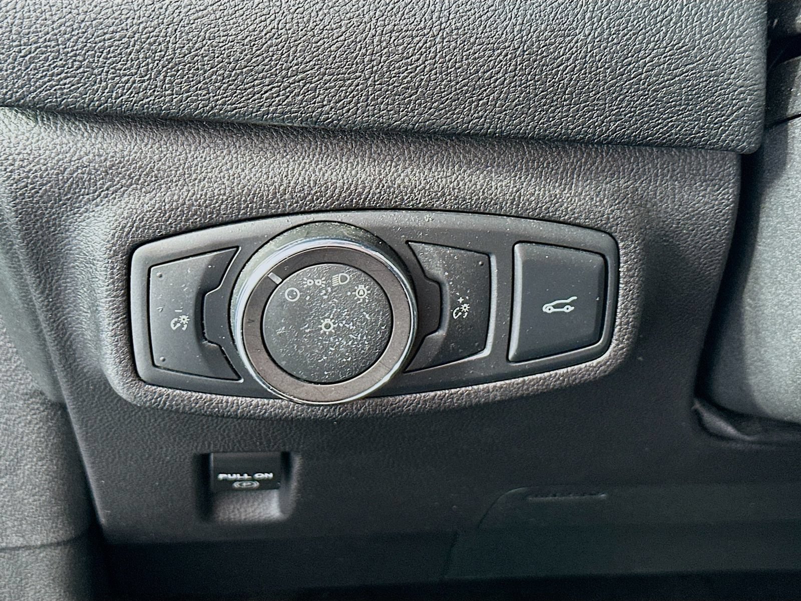 Used 2019 Lincoln MKC Reserve w/ MKC Climate Package AWD/4WD image 10
