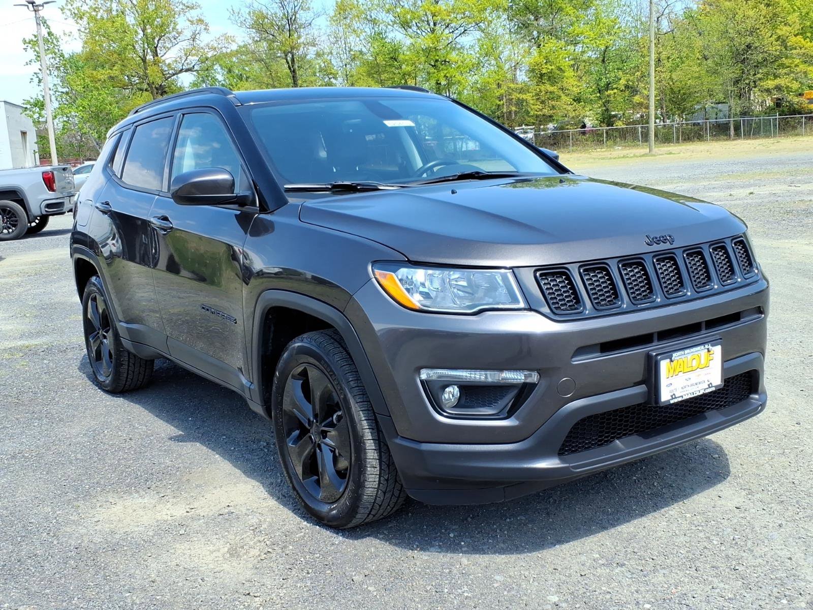 Used 2018 Jeep Compass Latitude w/ Popular Equipment Group AWD/4WD image 1