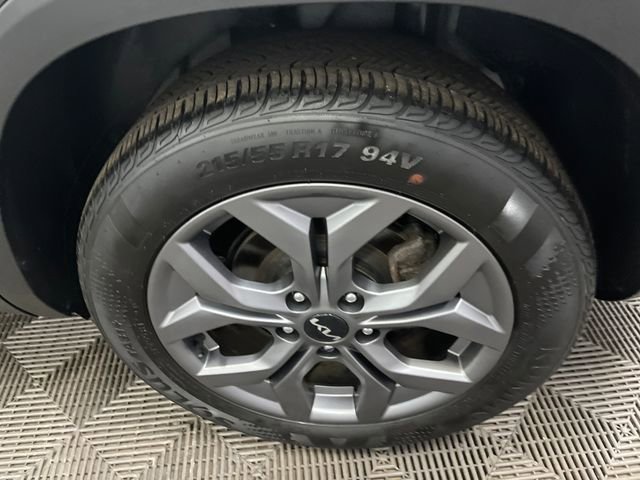 Certified 2024 Kia Seltos S image 23